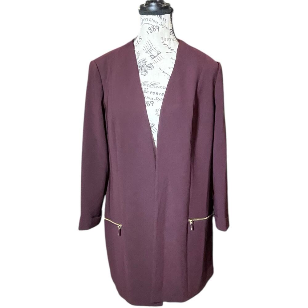 Tahari Burgundy Women’s Large Blazer – Tailored, Pre-Owned, Sharp